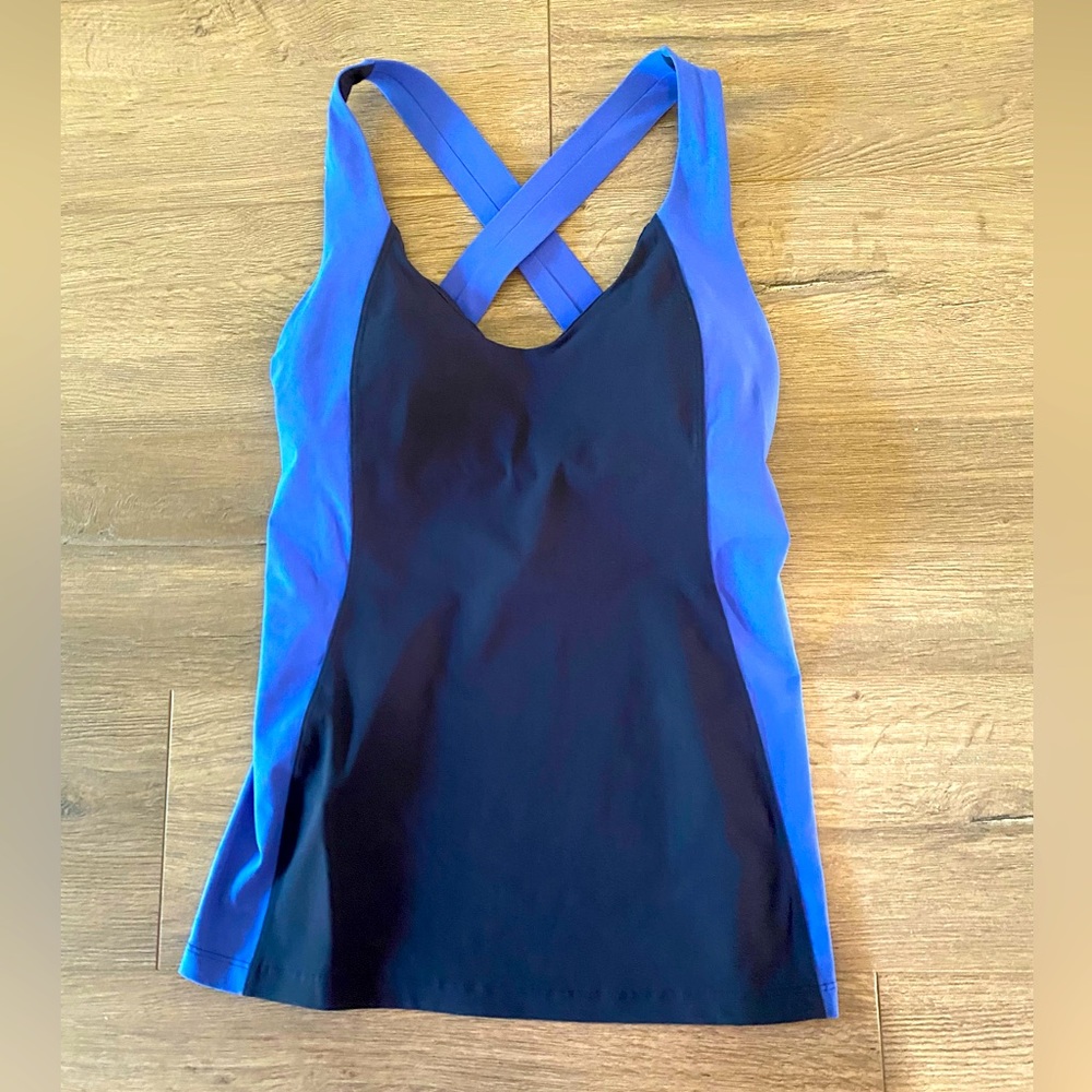 Lululemon tank